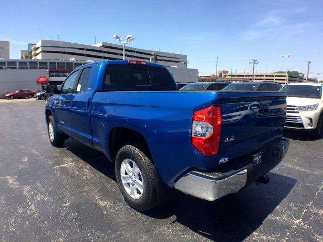 2017 Toyota Tundra SR5 5.7L V8 w/FFV